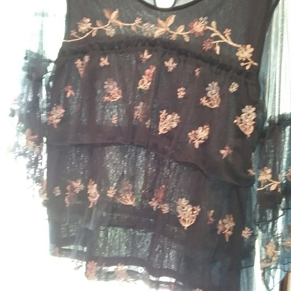 Blouse - Picture 2 of 4